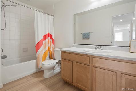 6099 N Netherland Court Aurora CO 80019