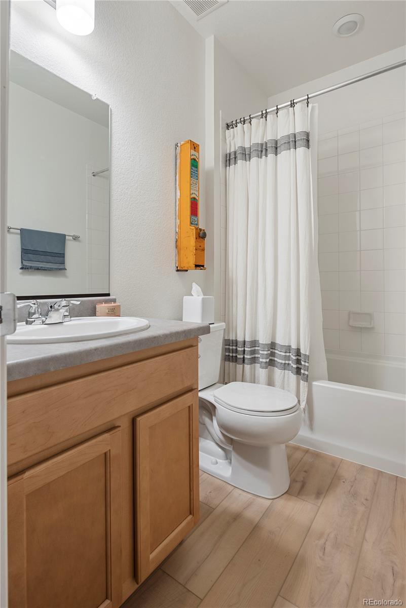 6099 N Netherland Court Aurora CO 80019