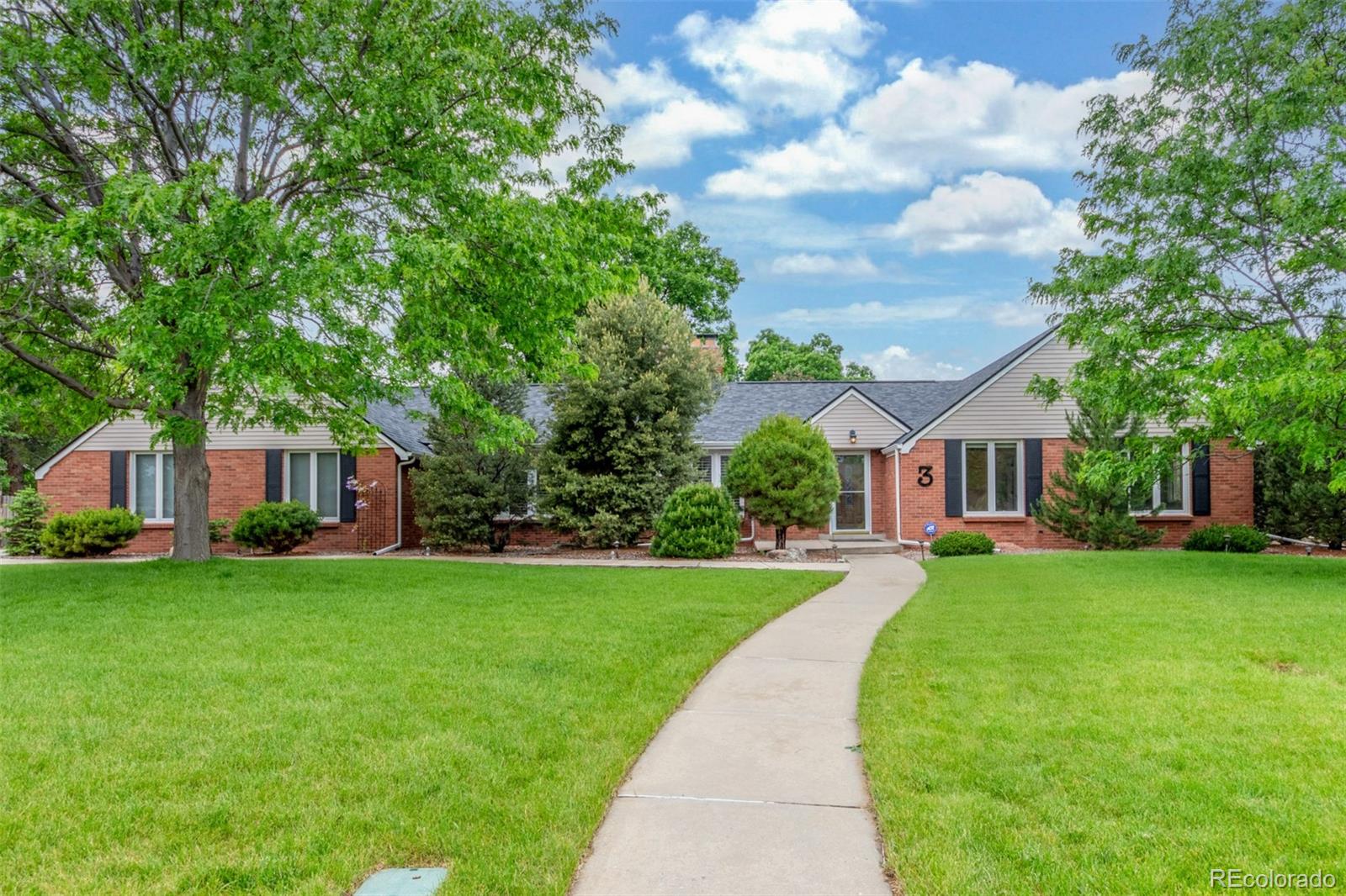 3 Glenview Drive Littleton CO 80123