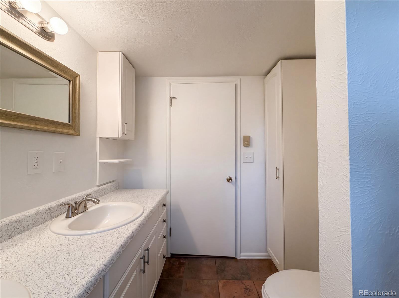 2114 S Eagle Court Aurora CO 80014