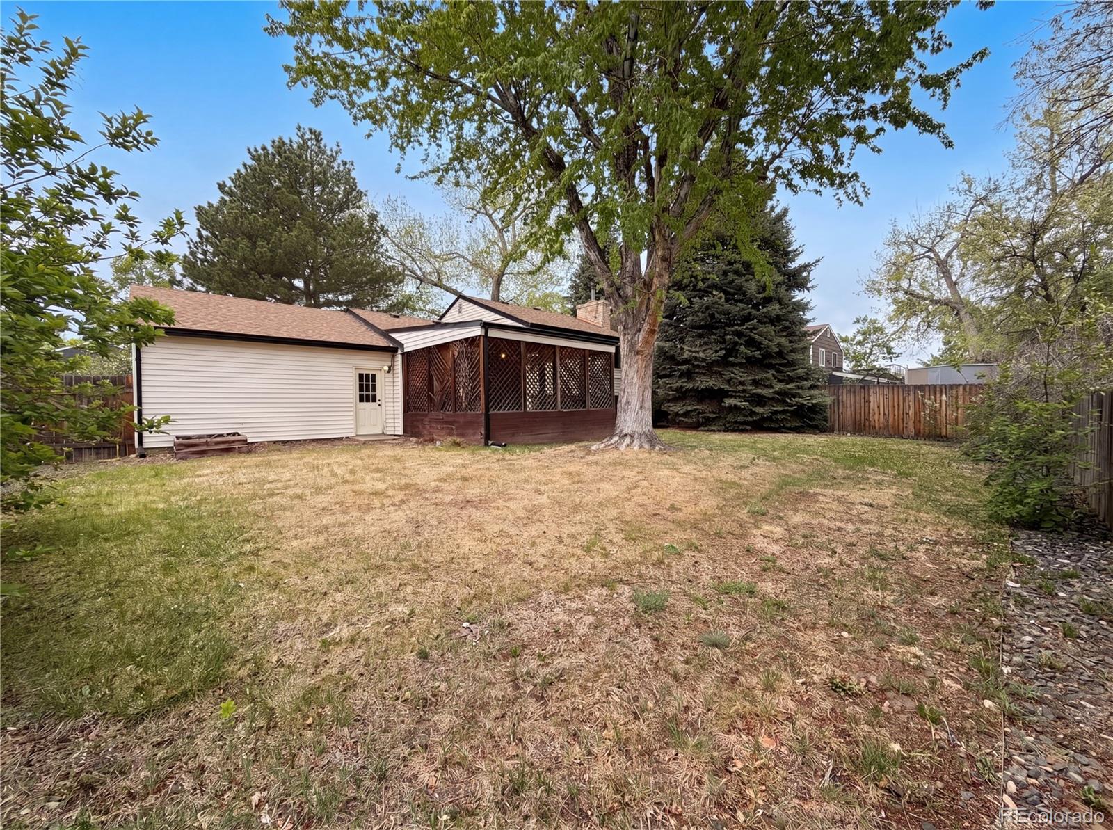 2114 S Eagle Court Aurora CO 80014