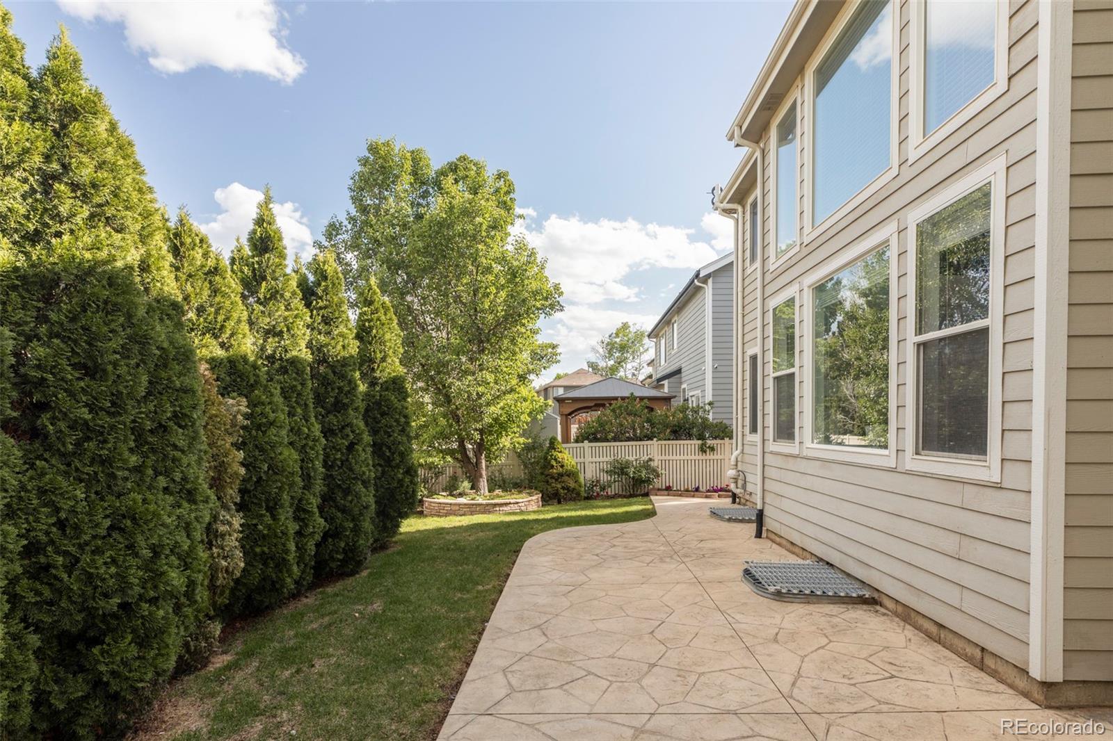 10212 Falcon Street Longmont CO 80504