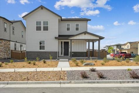 4749 N Valdai Court Aurora CO 80119