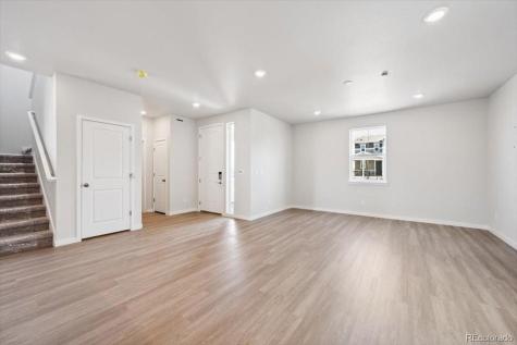 4749 N Valdai Court Aurora CO 80119