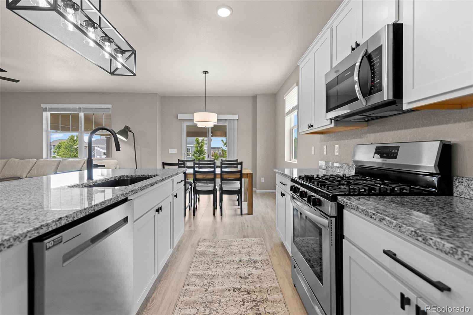 10359 Chinook Street Longmont CO 80504