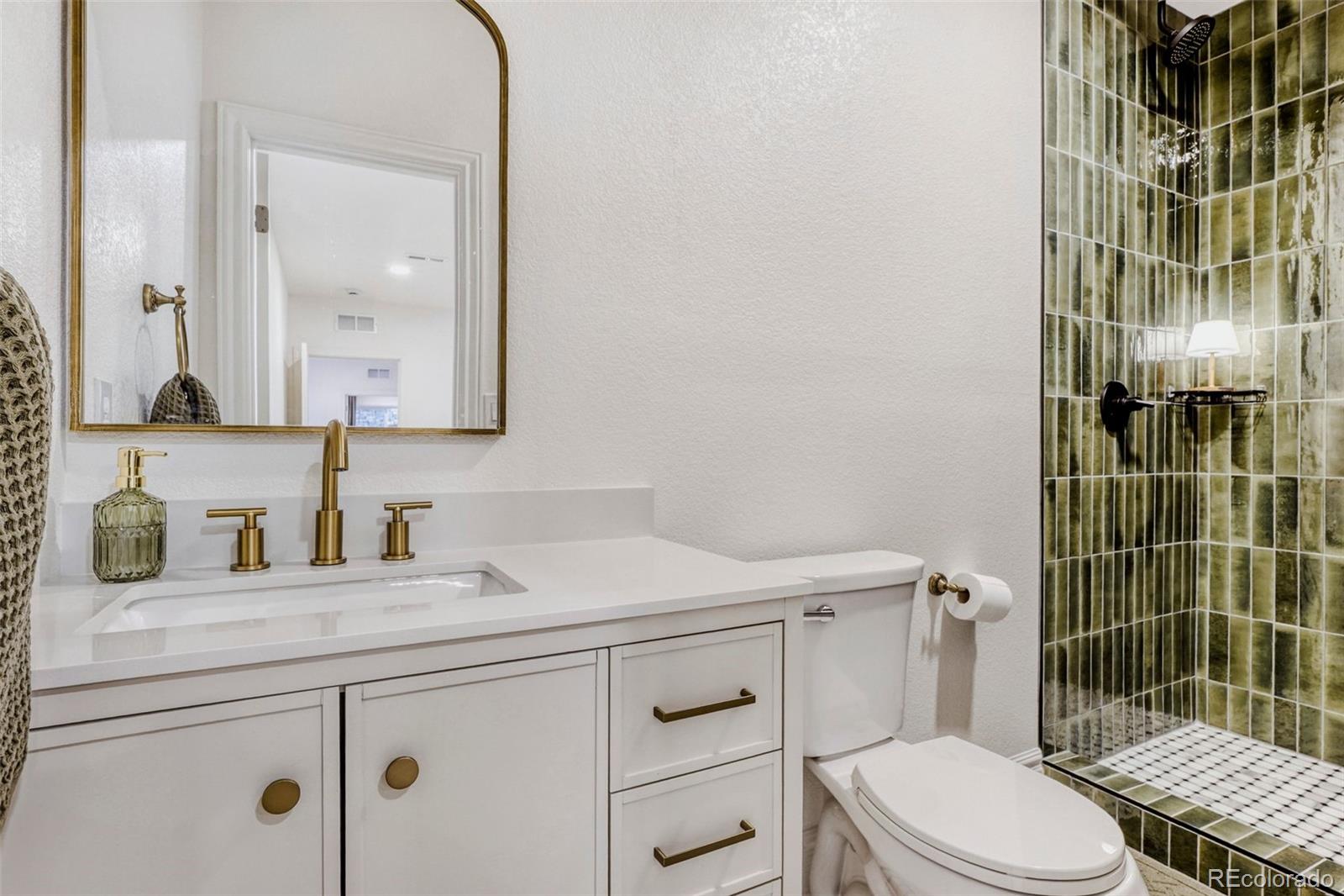 27841 E Lakeview Drive Aurora CO 80016