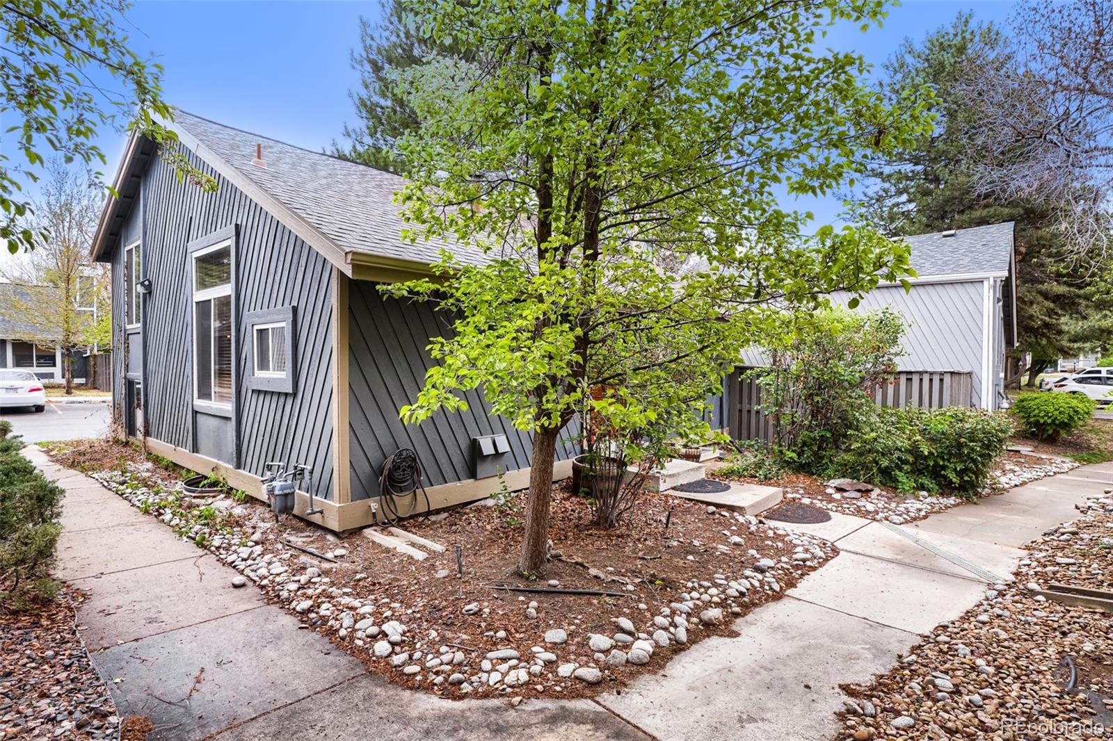 10223 E Peakview Avenue Englewood CO 80111