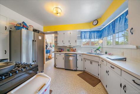 9150 Grandview Avenue Arvada CO 80002