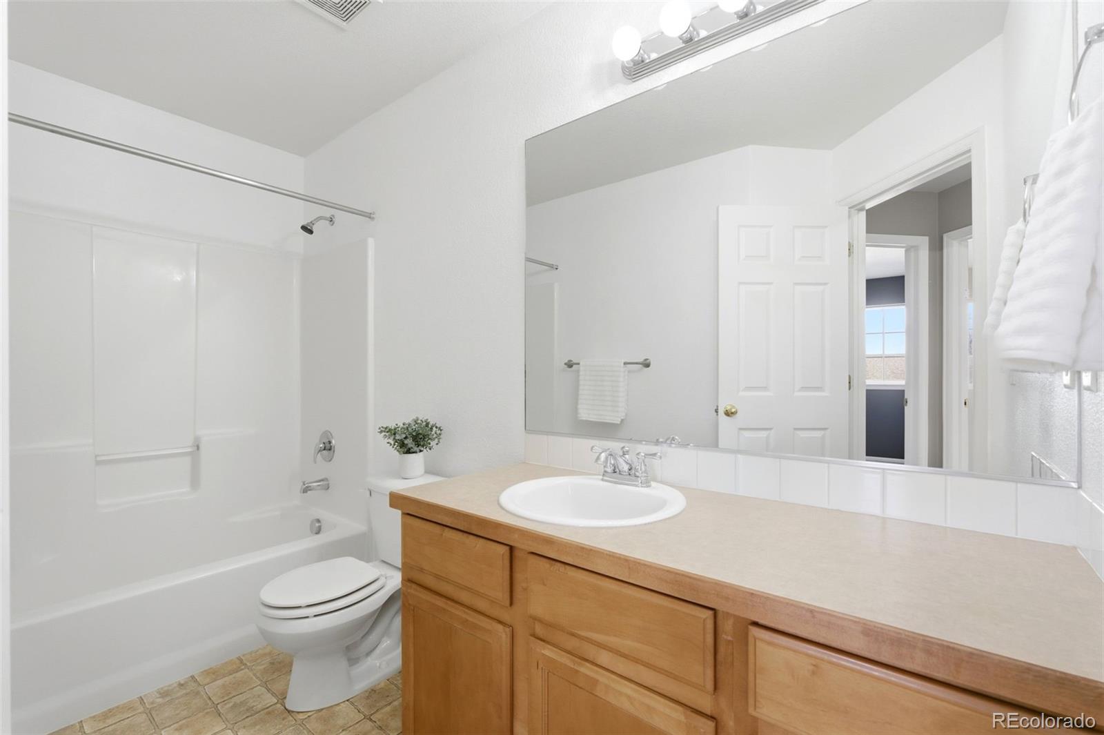 9865 Buffalo Street Firestone CO 80504