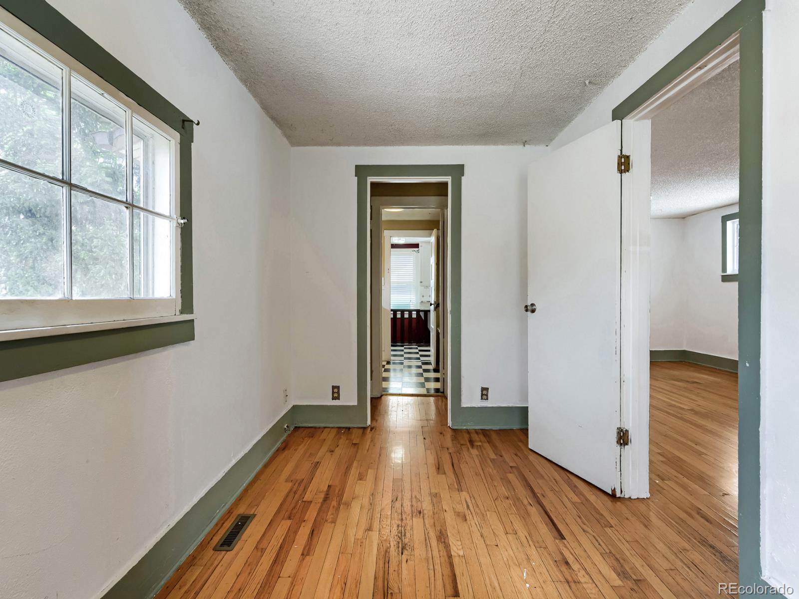 4075 S Lincoln Street Englewood CO 80113
