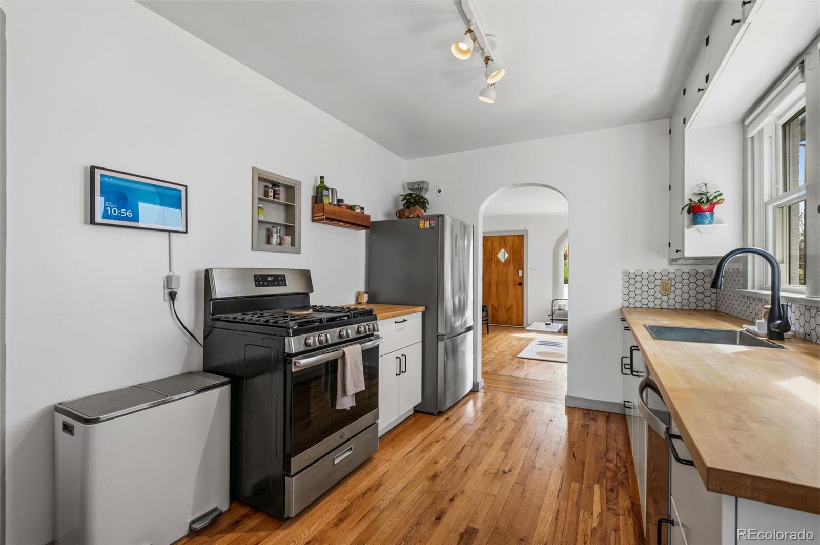 1095 Carr Street Lakewood CO 80214