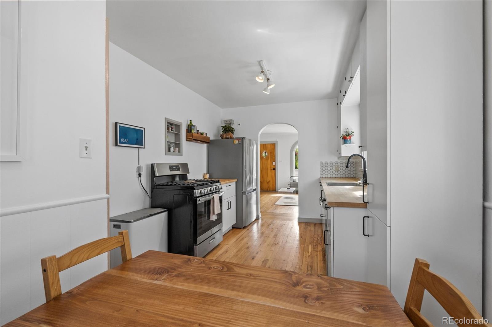 1095 Carr Street Lakewood CO 80214