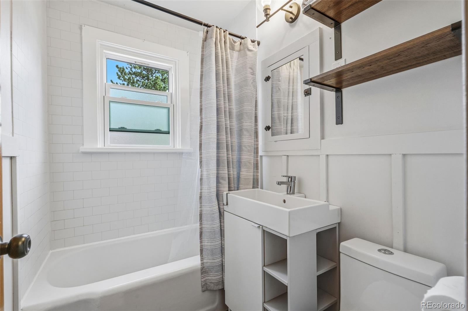 1095 Carr Street Lakewood CO 80214