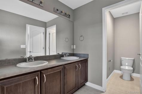 5010 S Wenatchee Circle Aurora CO 80015