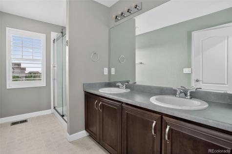 5010 S Wenatchee Circle Aurora CO 80015