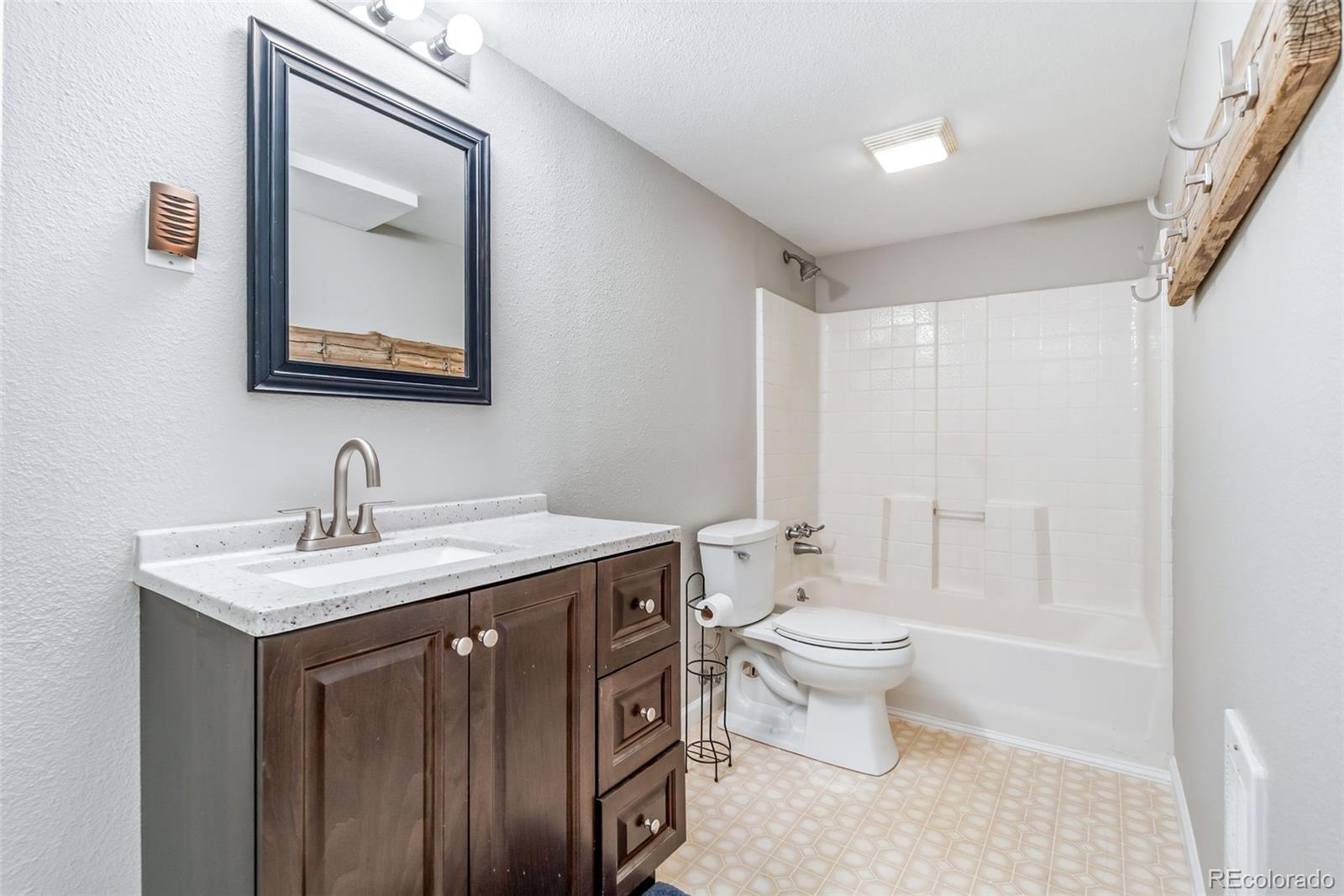 812 Brookside Drive Longmont CO 80504