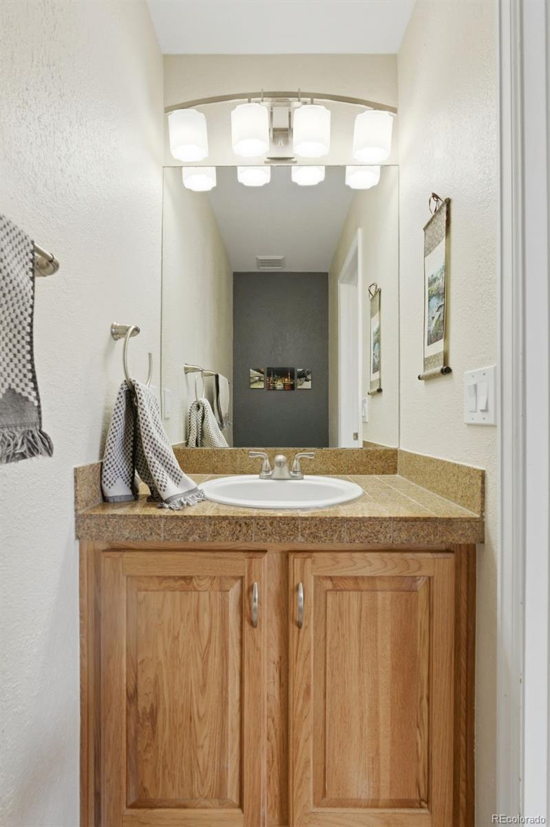 22102 E Ida Place Aurora CO 80015