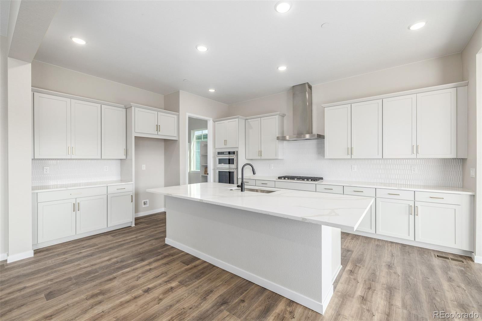 1850 Hickory Avenue Erie CO 80516