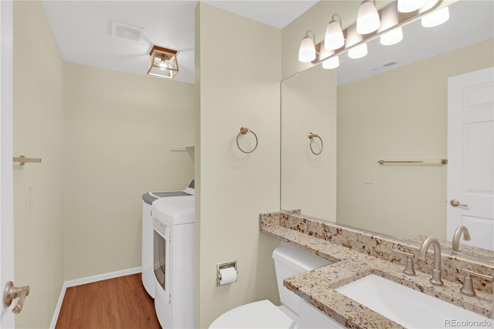 5335 S Ukraine Way Aurora CO 80015