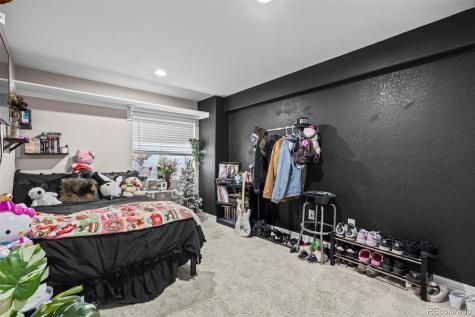 1305 S Ensenada Street Aurora CO 80017