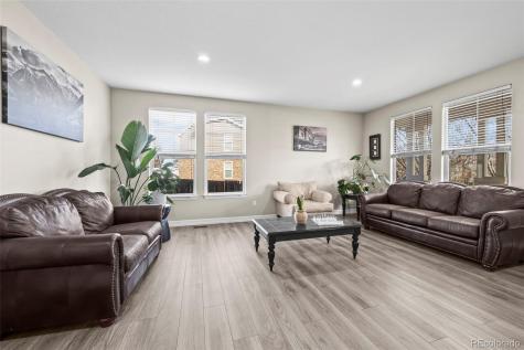 1305 S Ensenada Street Aurora CO 80017