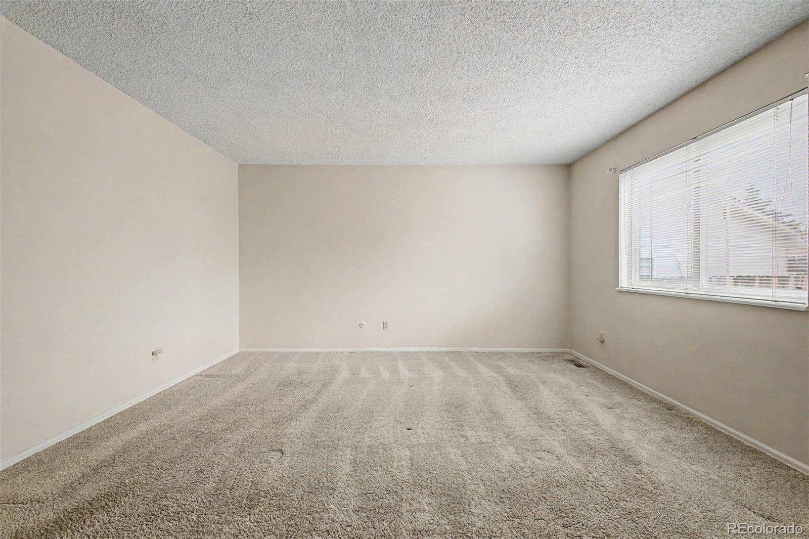 1123 S Lewiston Way Aurora CO 80017