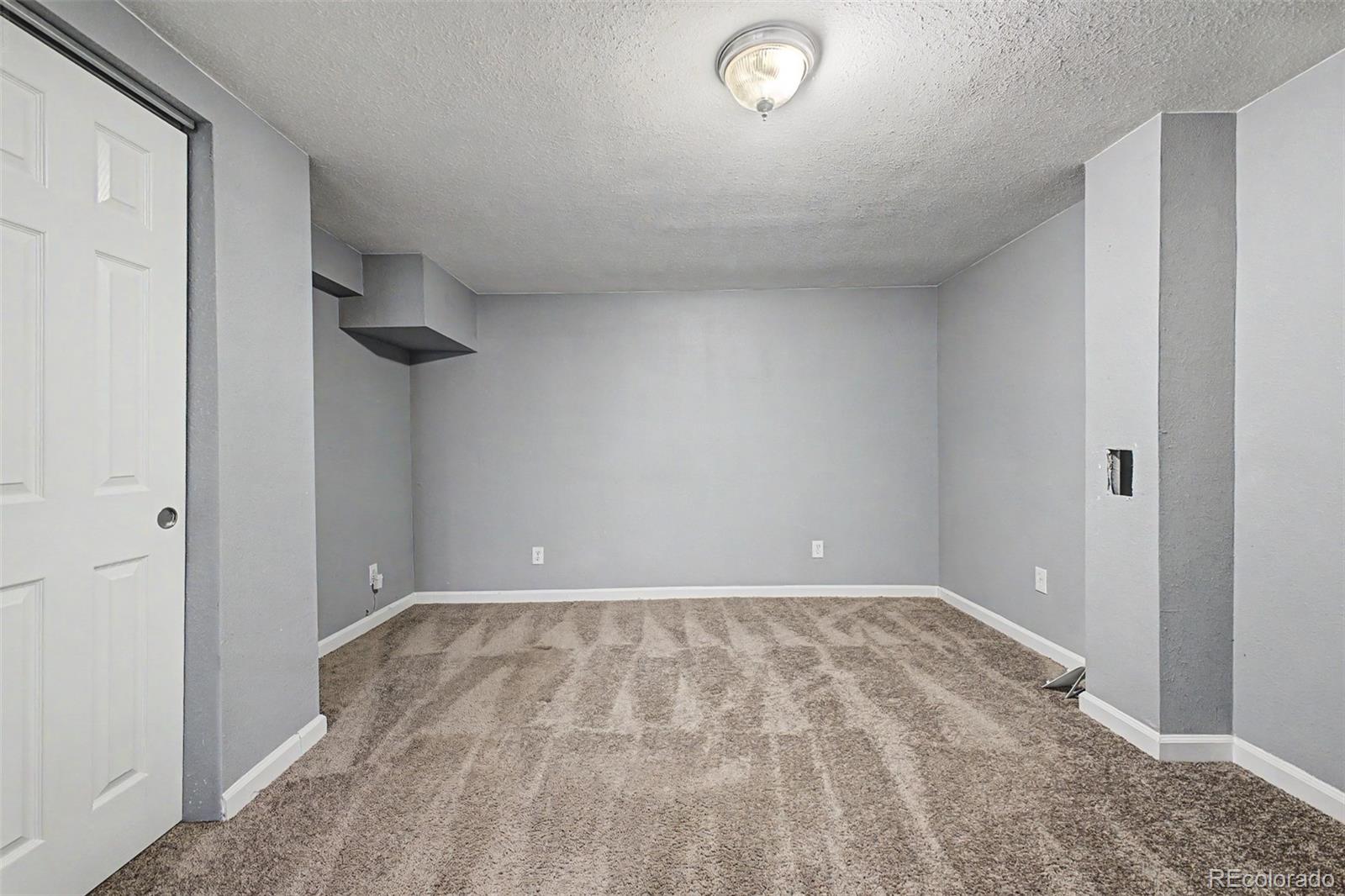 1123 S Lewiston Way Aurora CO 80017