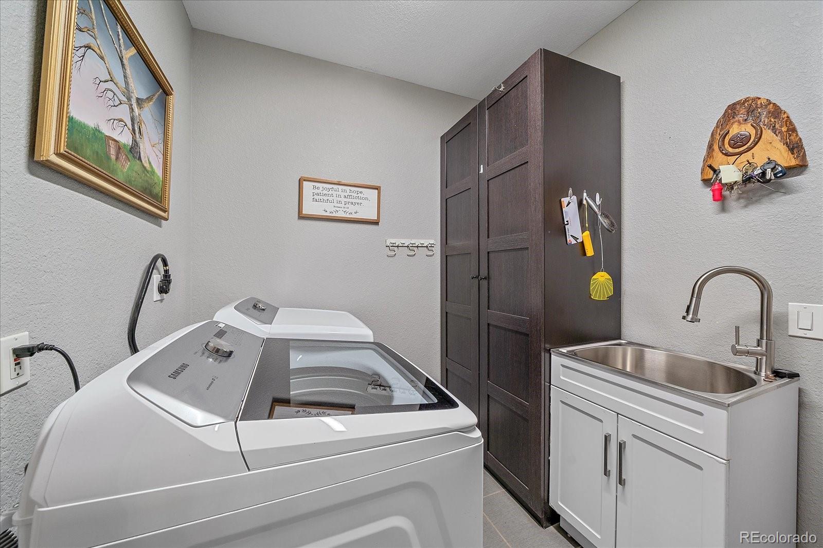 43777 Private Road 39 Elizabeth CO 80107
