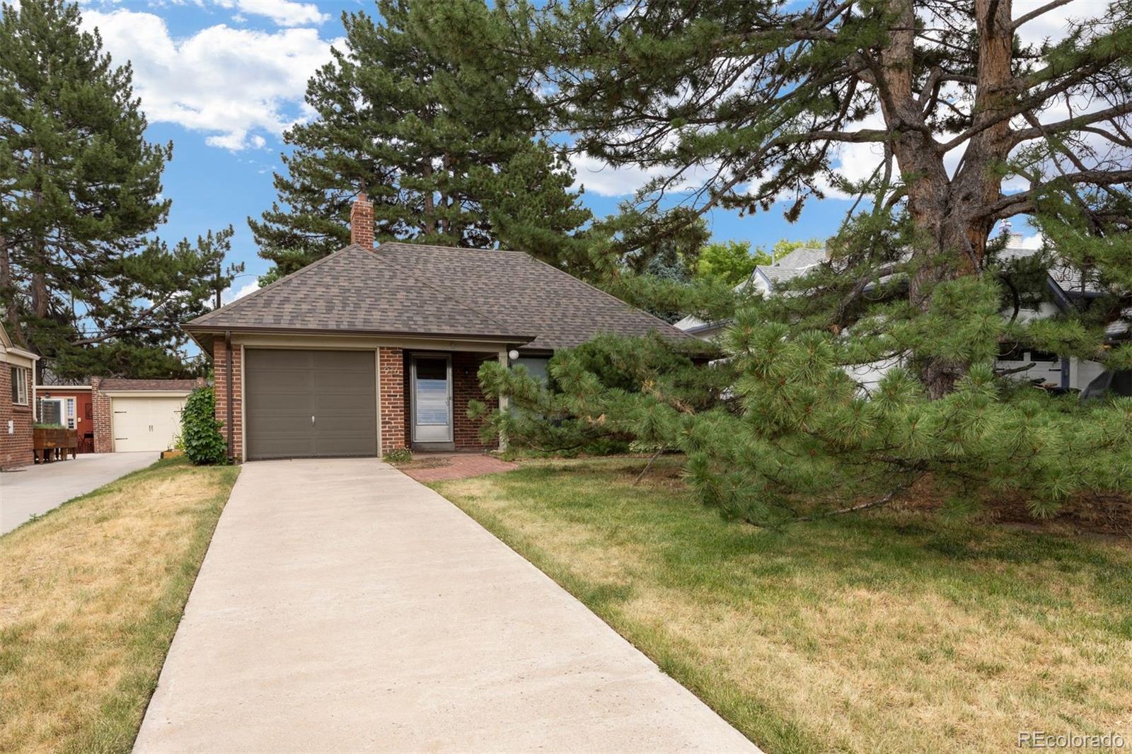 976 Hudson Street Denver CO 80220