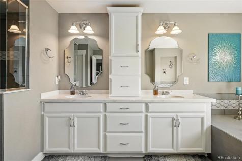 7949 S Elk Way Aurora CO 80016