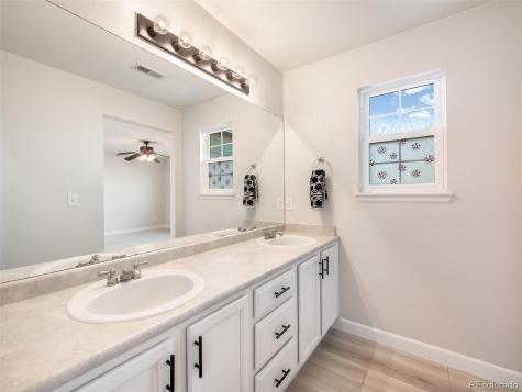 188 S Granby Court Aurora CO 80012