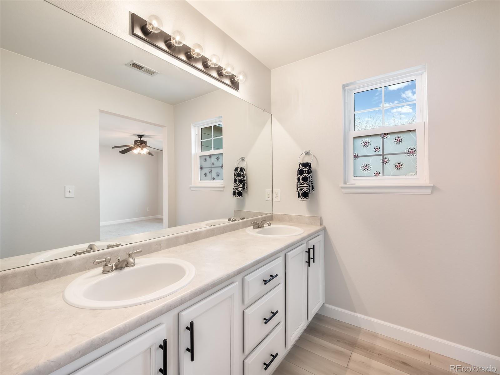 188 S Granby Court Aurora CO 80012