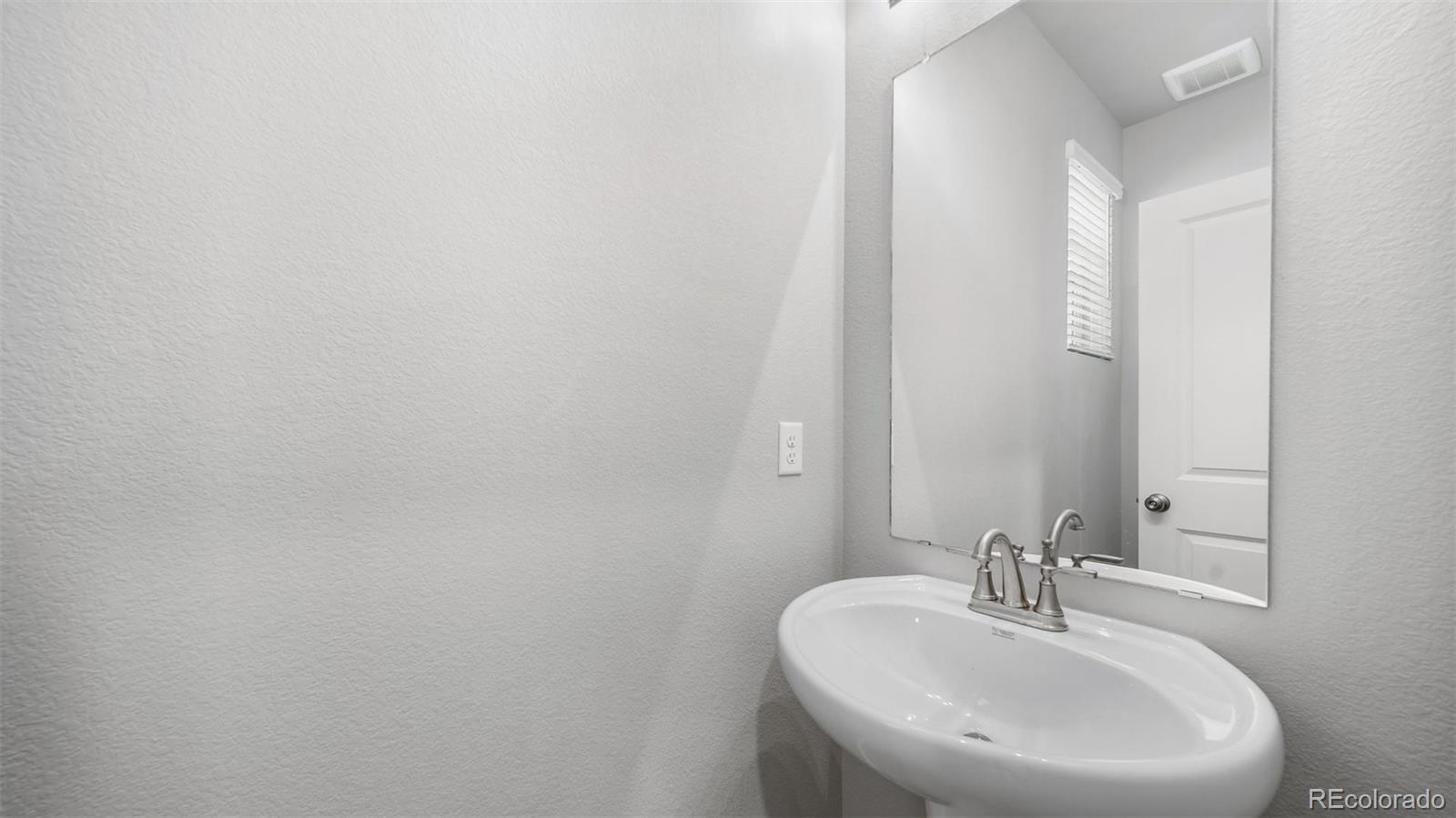 3932 N Rome Street Aurora CO 80019