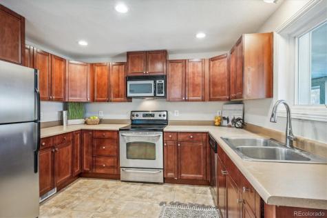 6005 S Sycamore Street Littleton CO 80120