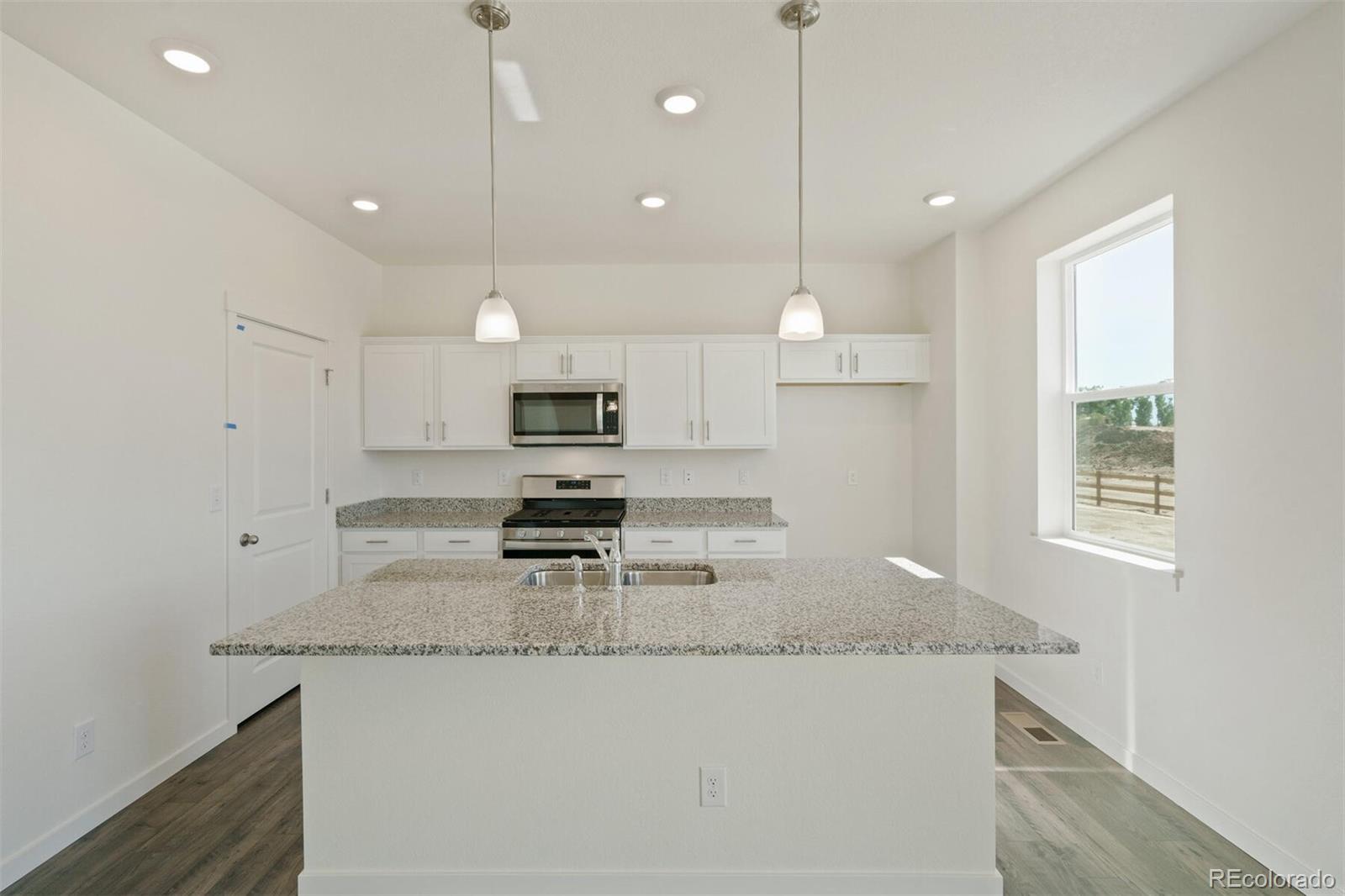 9877 Danube Court Commerce City CO 80022