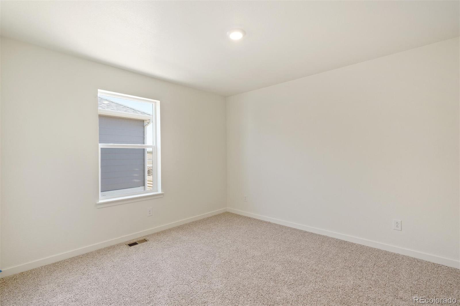 9877 Danube Court Commerce City CO 80022
