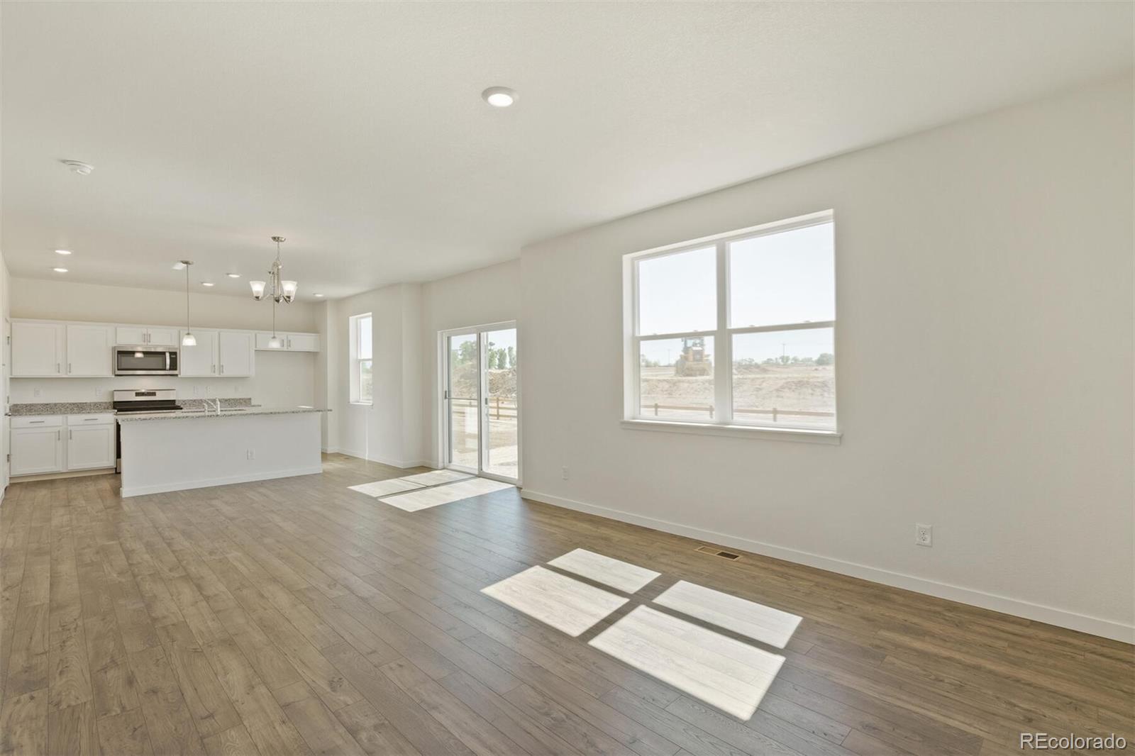 9877 Danube Court Commerce City CO 80022