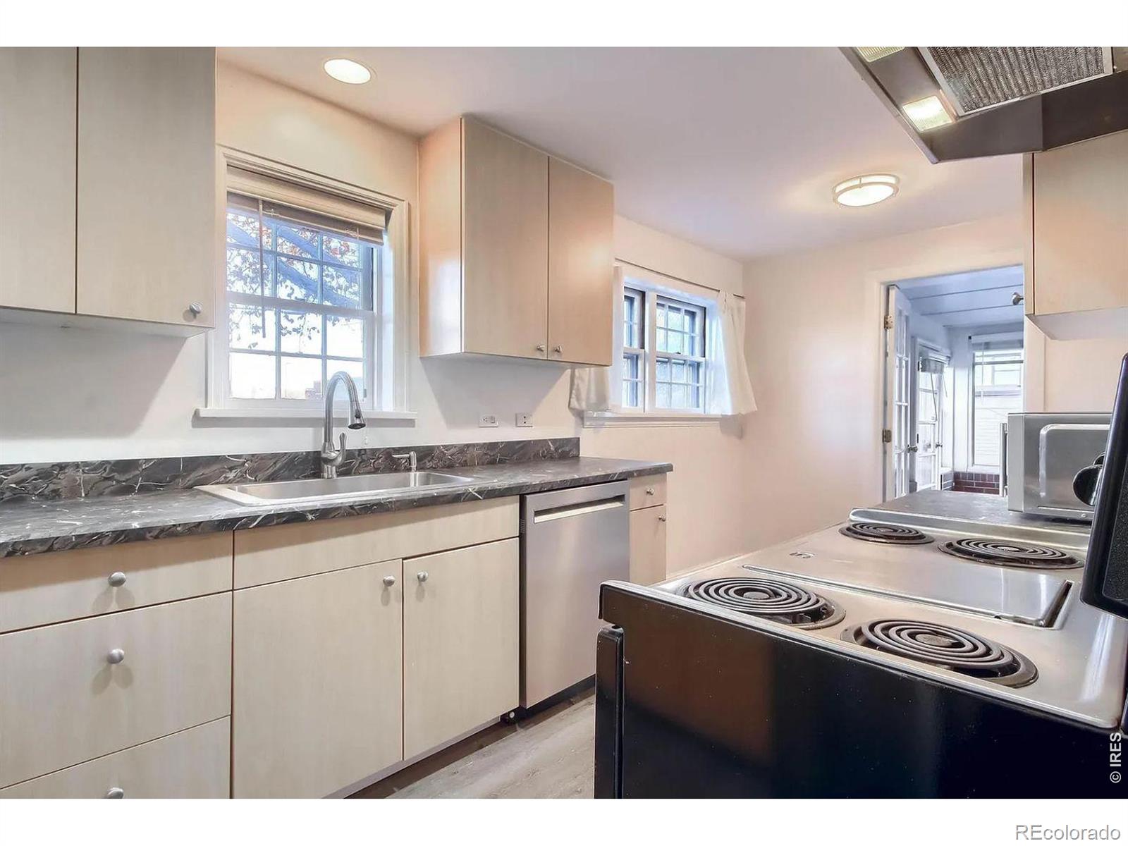 928 S Harrison Street Denver CO 80209