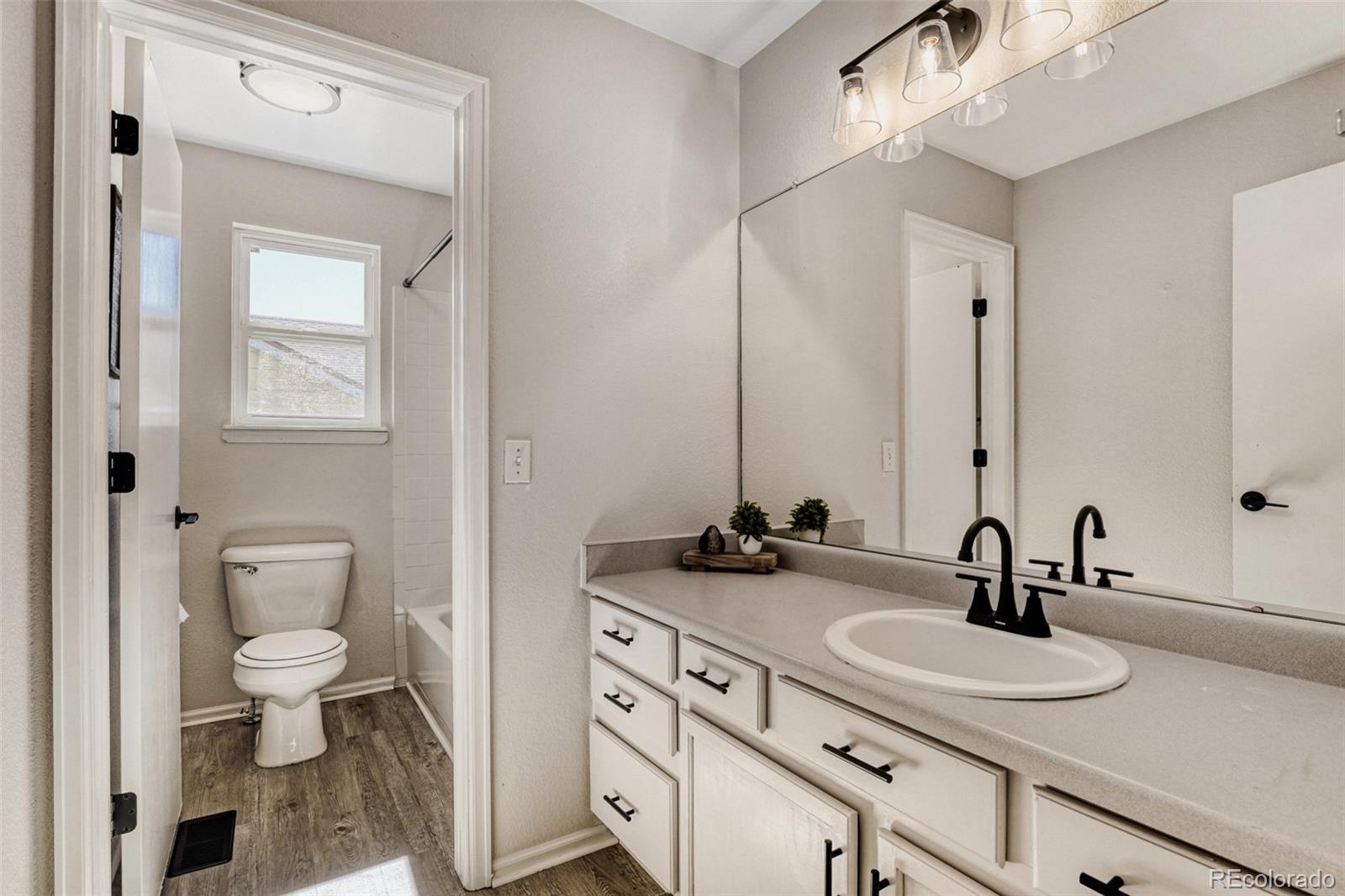 5121 S Lisbon Way Centennial CO 80015