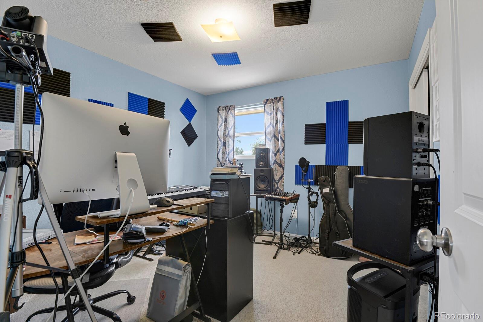 363 Toledo Street Aurora CO 80011