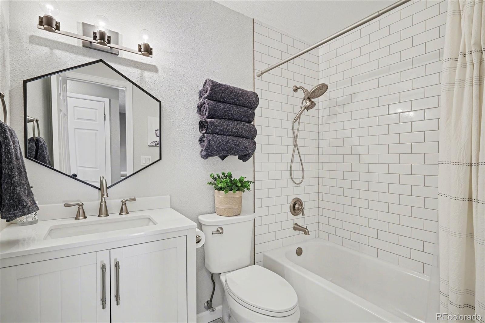 3142 S Kalispell Street Aurora CO 80013