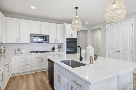 21926 E Tufts Circle Aurora CO 80015