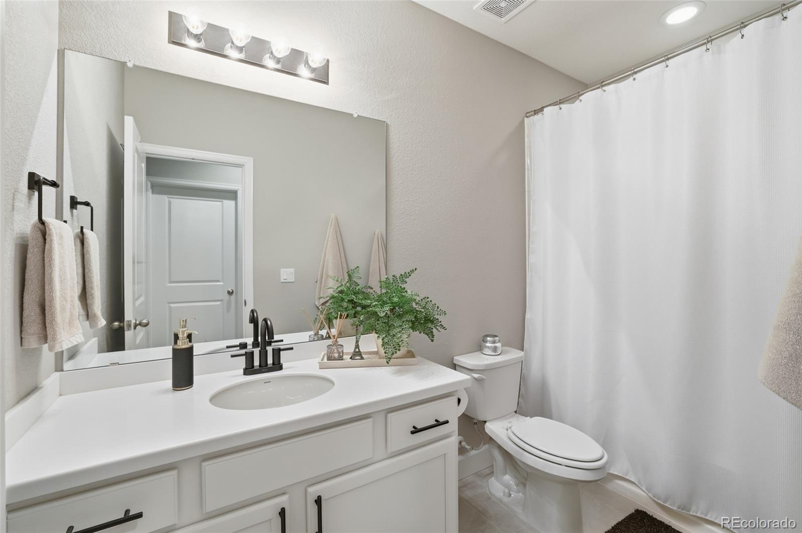 21926 E Tufts Circle Aurora CO 80015