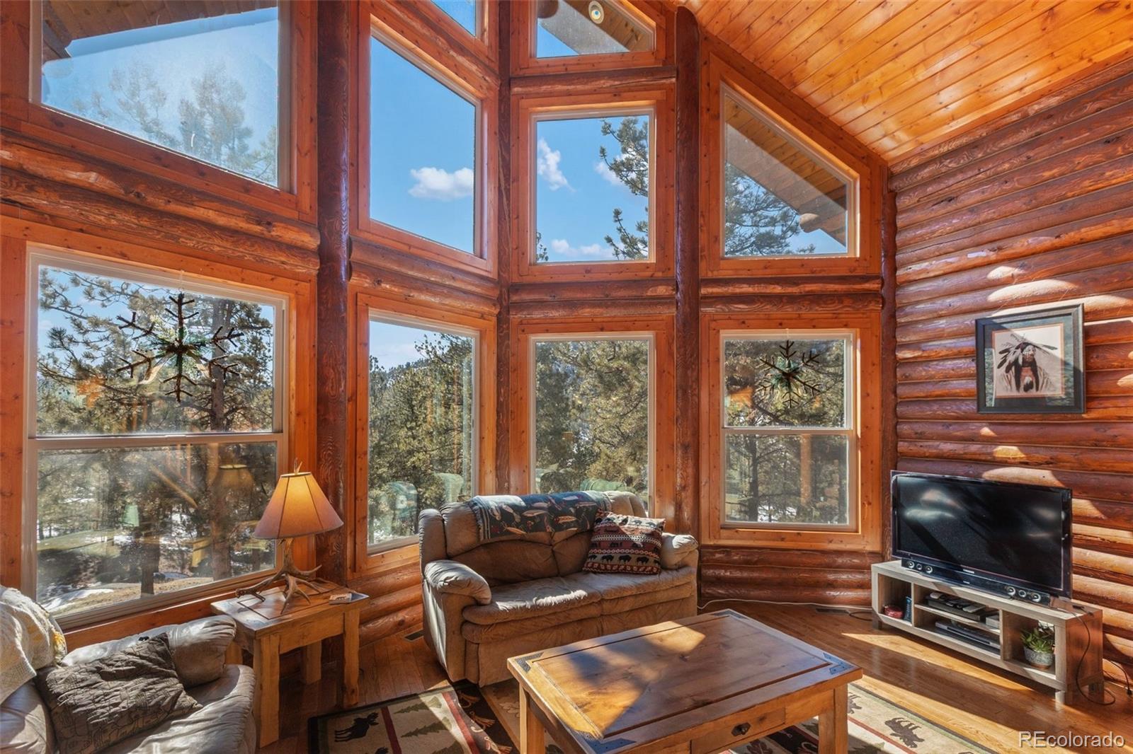 10448 Cr1 Florissant CO 80816