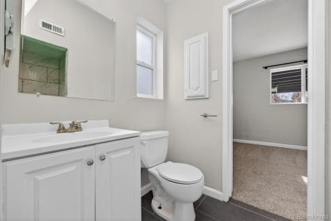 901 Racine Street Aurora CO 80011