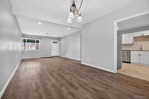 901 Racine Street Aurora CO 80011