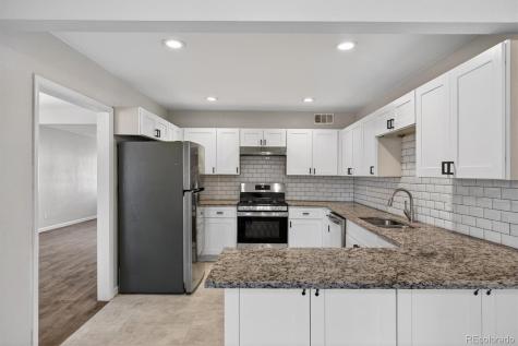 901 Racine Street Aurora CO 80011