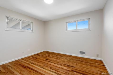 2507 N Zion Street Aurora CO 80011