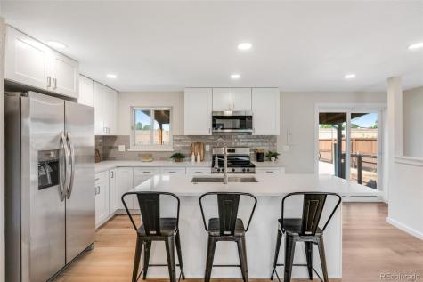 2507 N Zion Street Aurora CO 80011