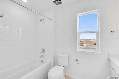 5479 N Elk Street Aurora CO 80019